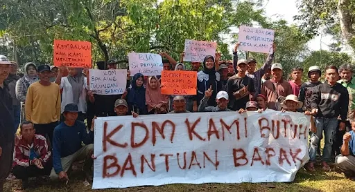 Warga Desa Sukaresmi Kecewa karena Kadesnya Tidak Bantu Persoalan Tanah Mereka